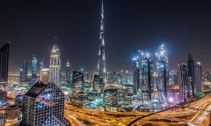 Dubai_Skylines_at_night_(Pexels_3787839)